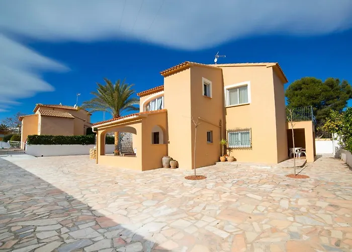 Villa Campos By Interhome Calp