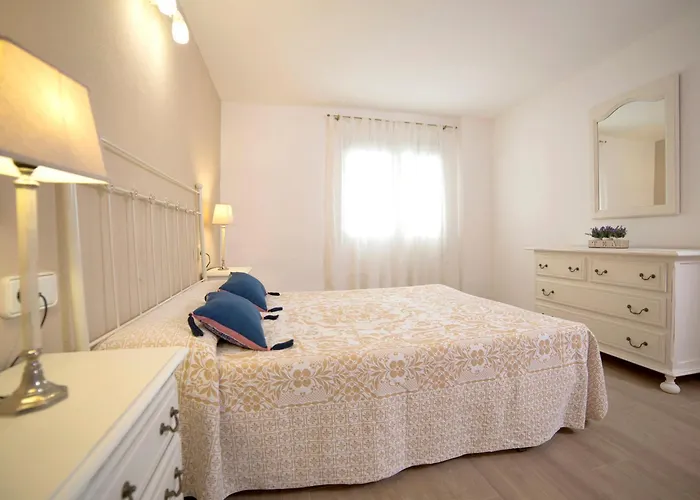 Campos By Interhome Calp